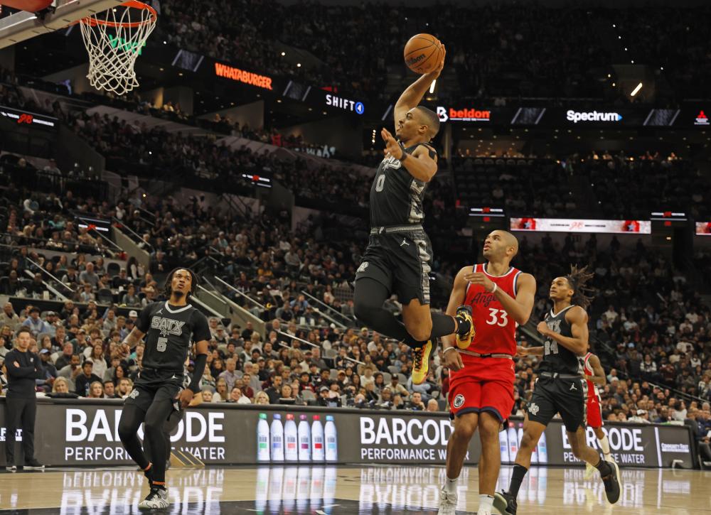 这位来自加 这位来自加