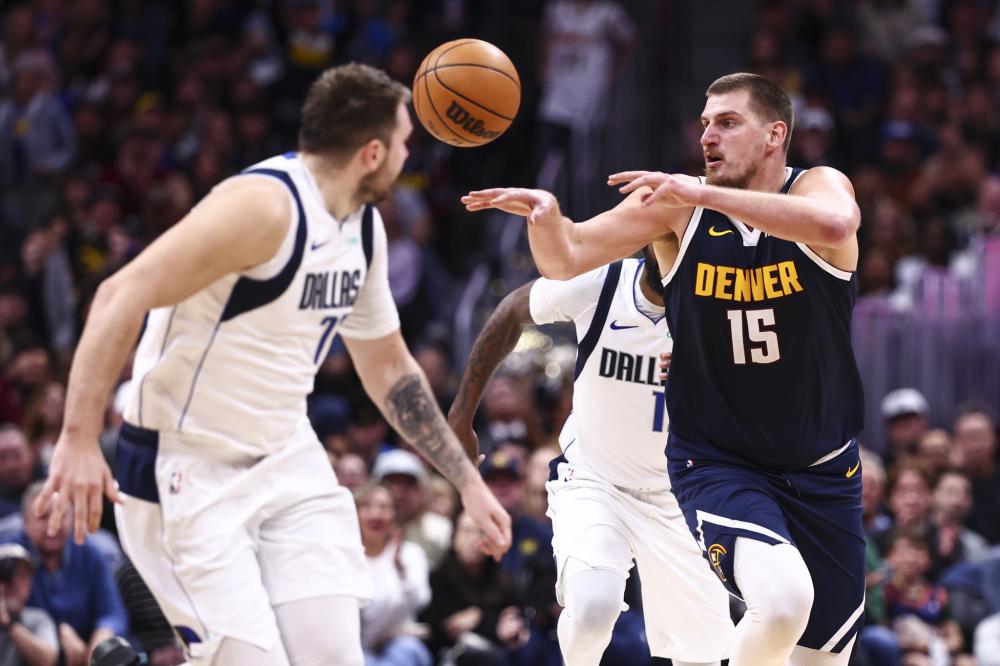 在加盟英超 在加盟英超